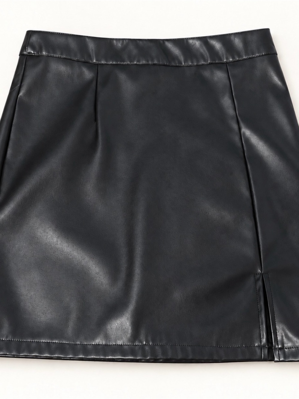 Cupshe Black Faux Leather Mini Skirt with Front Slit